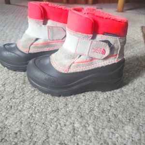 Little Girls Northface Snow Boots
